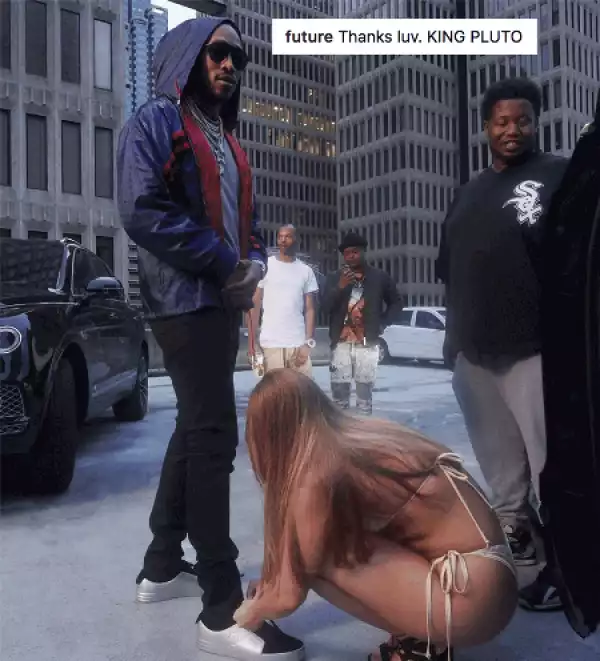 Rapper Future Gets Bikini-clad Lady to Tie His Shoes on the Streets (Photo)